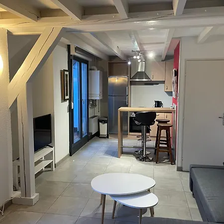 Fathala - Appartement Lumineux En Dernier Etage - Face A La Gare Routiere Sarrebourg Exterior photo