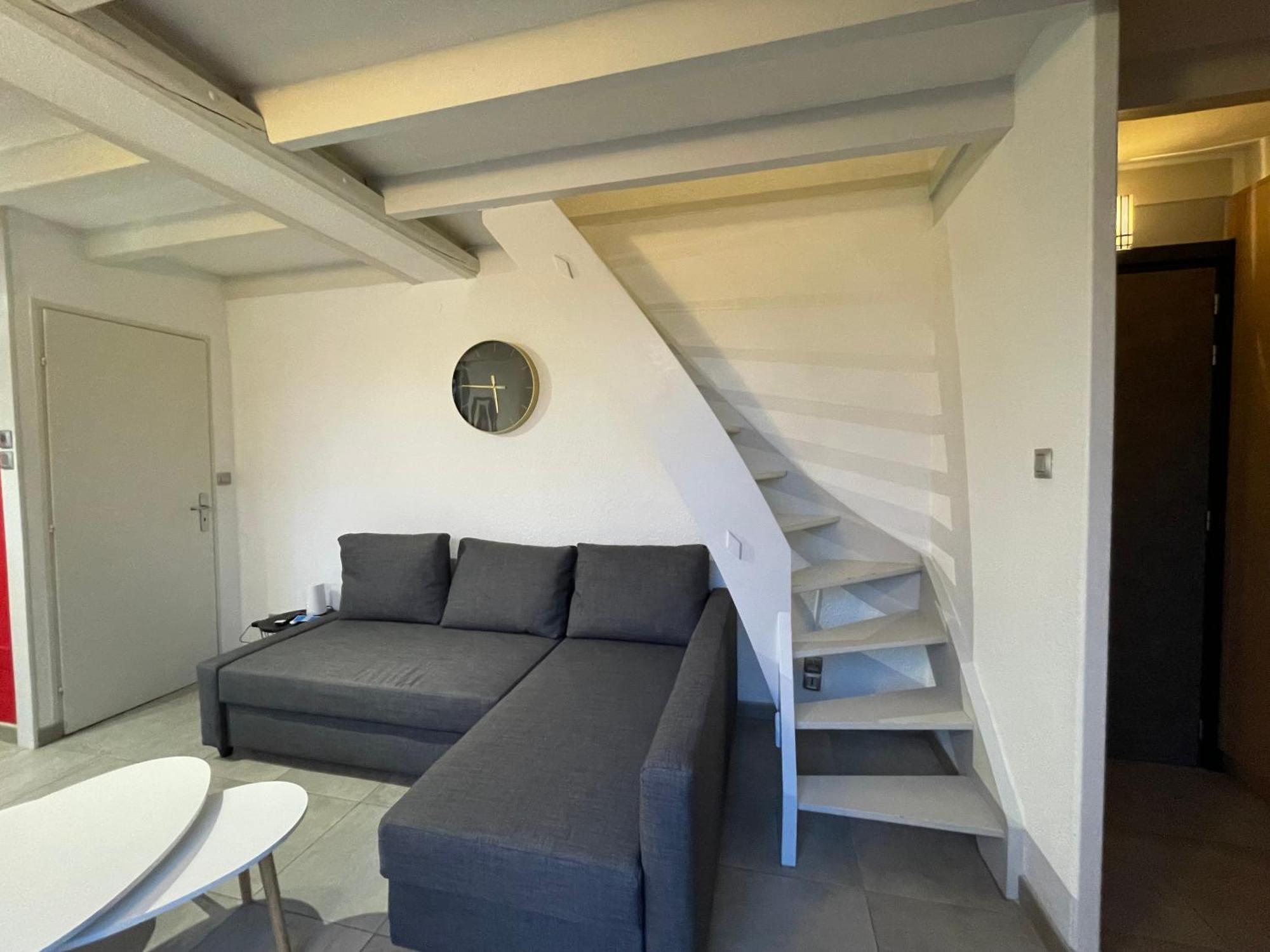 Apartment Fathala - Lumineux En Dernier Etage - Face A La Gare Routiere Sarrebourg